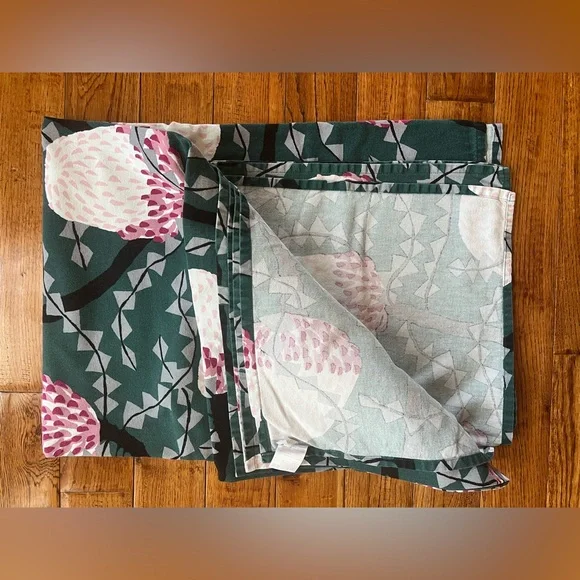 Finlayson Tablecloth with Thistle Design in Teal Multicolor - Picture 4 of 13